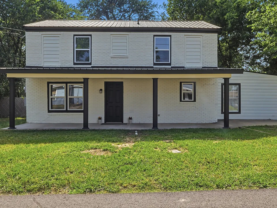 800 Sunset St