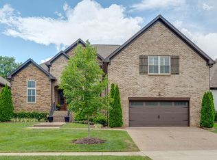 123 Stark Knob Rd, Hendersonville, TN 37075