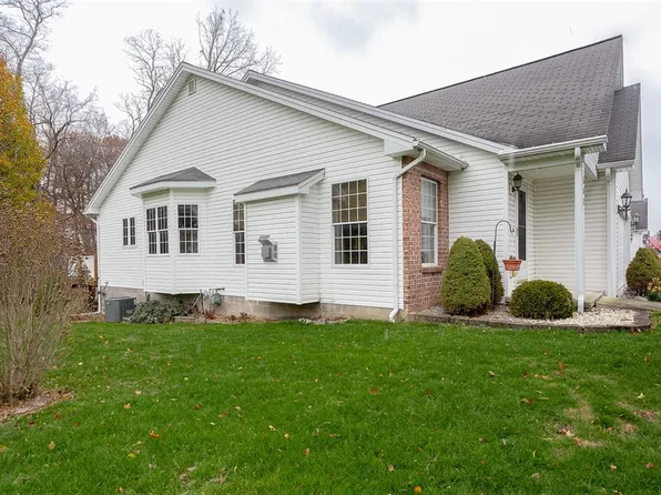 541 Collins St, Avon, NY 14414