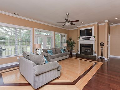 Living Room Inspiration We Did The 12mm New Haven Harbor Oak Floors Throughout Our First Floor Foyer Off Laminate Plank Flooring Flooring Options Flooring