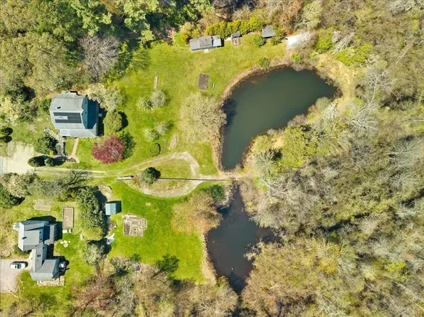 173 N Worcester St, Norton, MA 02766
