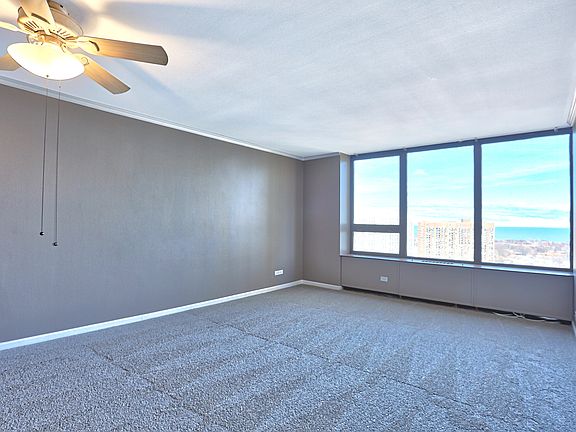 5th image of 3930 N Pine Grove Ave APT 2609