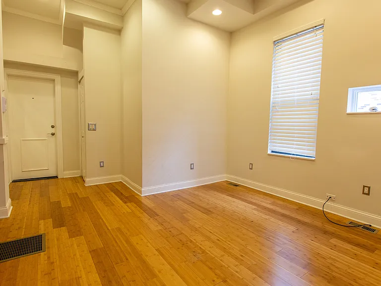 53 W Burton Pl — Photo 8