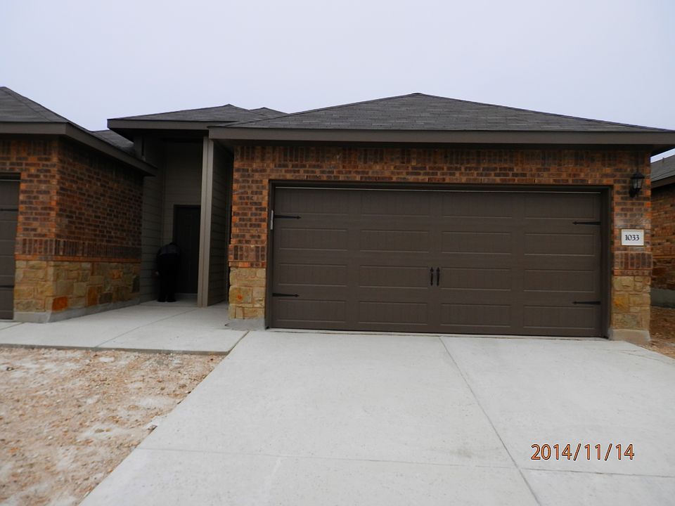 1024 Carolyn Cove Duplex Rental