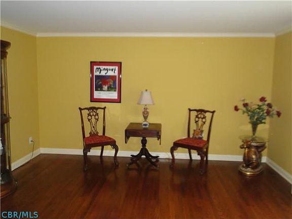 3rd image of 7279 Woodale Dr N