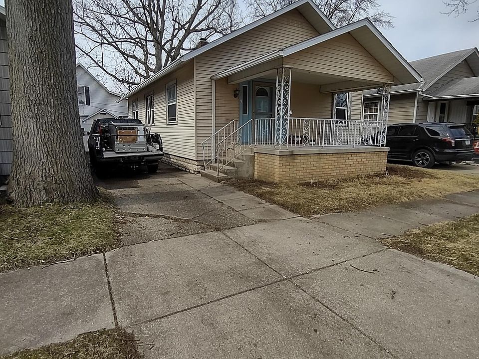1st image of 609 Plum St