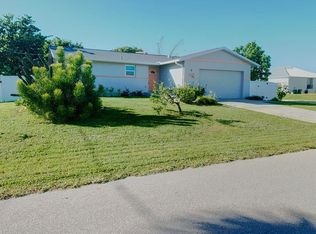 323 Dolphin Pkwy, Punta Gorda, FL 33950