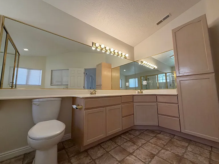 3182 S Bloomington Dr W — Photo 24