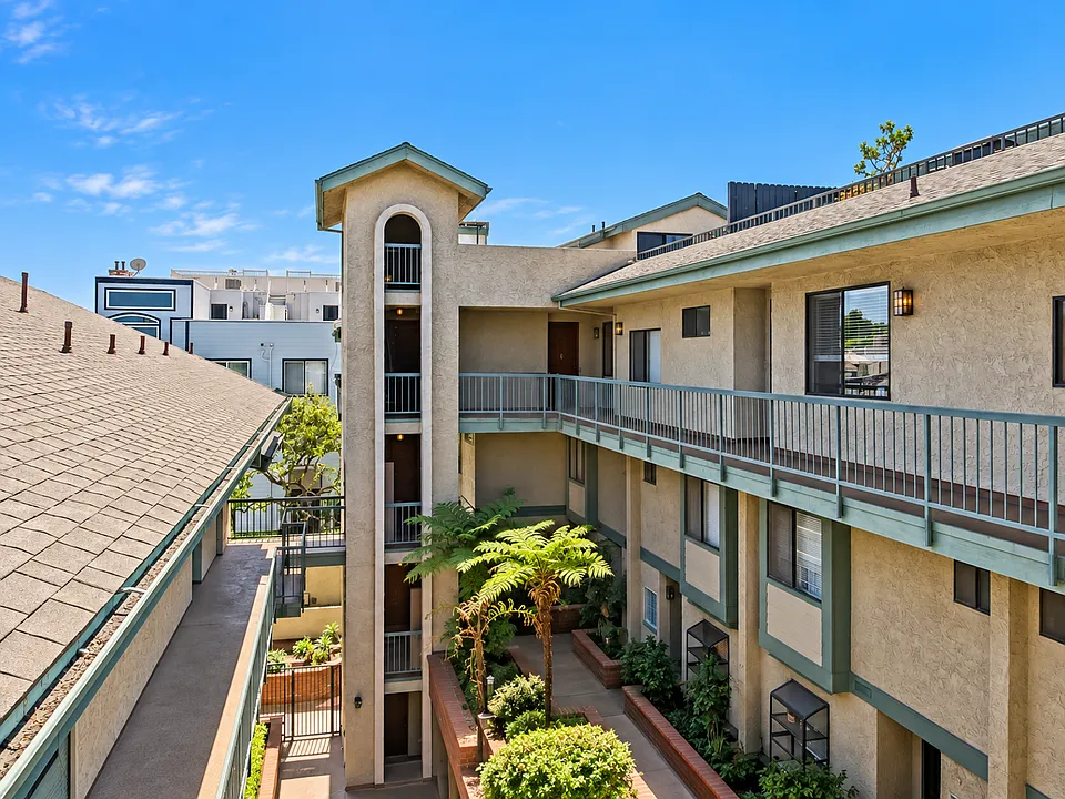 2663 S Centinela Ave #505