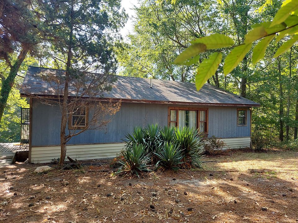 1st image of 15617 Wood Ln