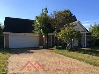 4 bed, 3.0 bath, 2573 sqft, $2,250 — Photo 2