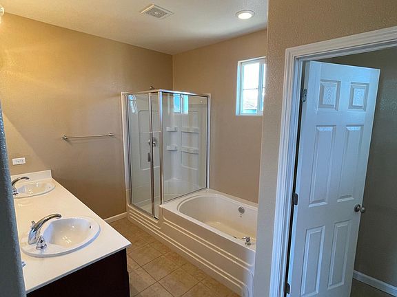 3rd image of 6166 Lonetree Blvd