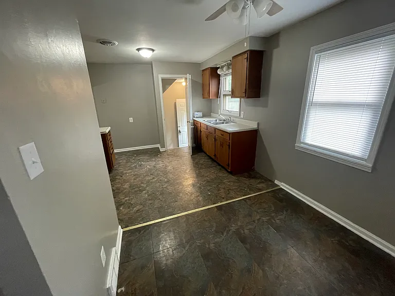 26844 La Salle St — Photo 14