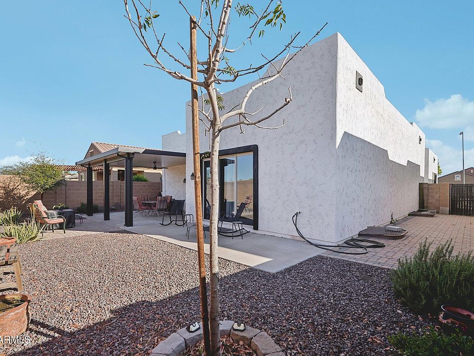 1st image of 3932 W SALTER Drive