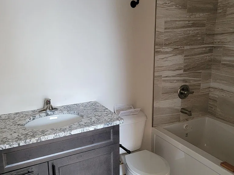 1811 McKittrick St #B — Photo 12