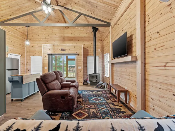 11571 Co Road #76-211, Ava, MO 65608