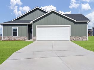 1319 S Rocky Creek Rd, Wichita, KS 67230