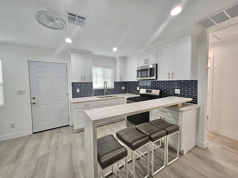 4192 S Harvard Blvd #1 — Photo 21