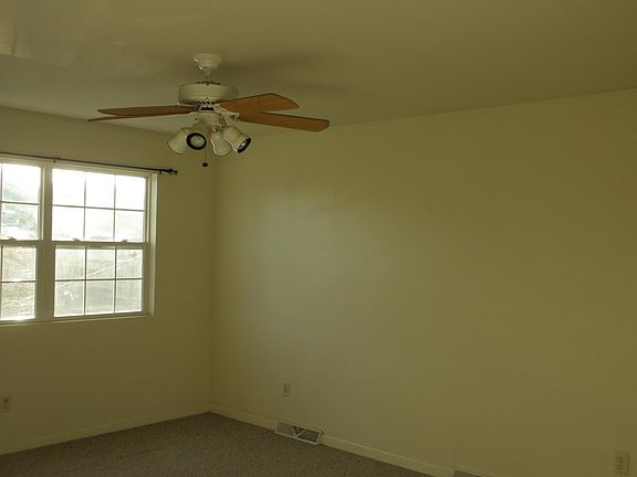 4th image of 9937 Delray Dr #4