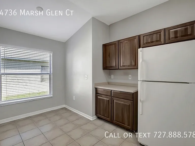 34736 Marsh Glen Ct — Photo 15