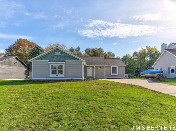 3114 Fox Fire Trl, Zeeland, MI 49464