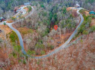 Laughing Pines Ln, Sevierville, TN 37862