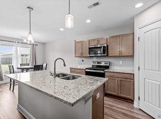 150 Hazel Pine Trl, Hazel Green, AL 35750