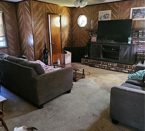 2nd image of 1913 Tulane Rd