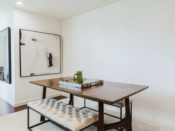 323 East 51st Street image 5 of 26