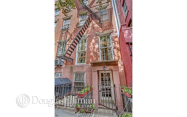 Sold by Douglas Elliman | media 2