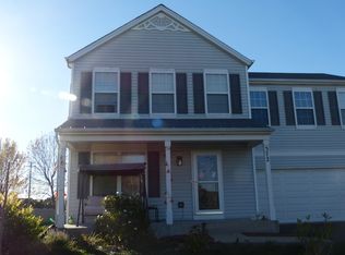 372 Coneflower Dr, Minooka, IL 60447
