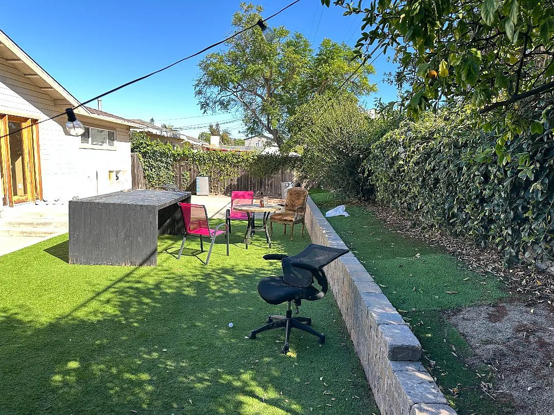 5 bed, 2044 sqft, $8,200 — Photo 2