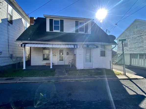 1315 N 18th St, Clarksburg, WV 26301