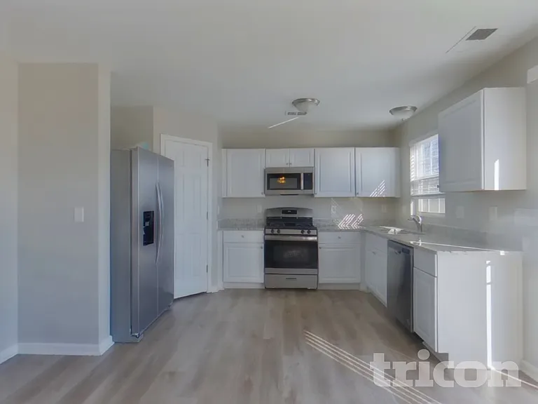 1836 Wendy Blvd — Photo 5