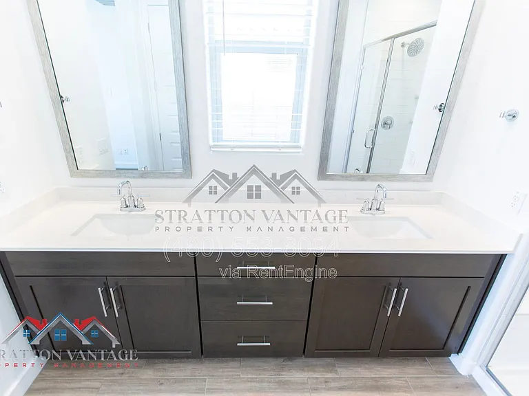 2304 E Kelly Dr — Photo 31