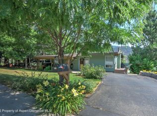 611 W 12th St, Glenwood Springs, CO 81601
