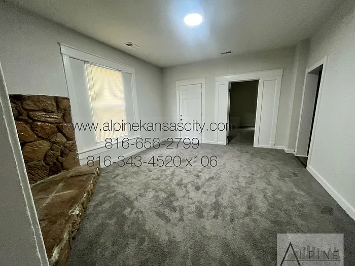 301 NE 115th St — Photo 2