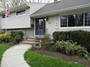 87 Glenwood Dr, Tinton Falls, NJ 07724