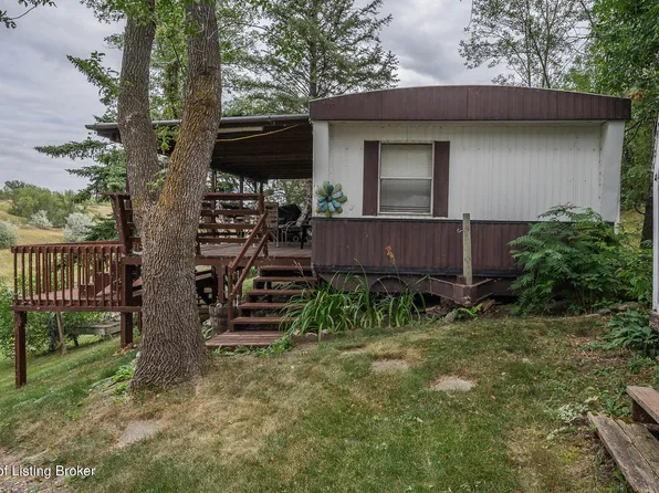600-8 Beulah Bay Rd, Beulah, ND 58523