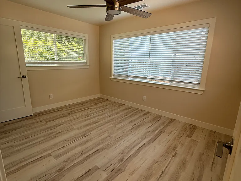 1537 Keesling Ave — Photo 21