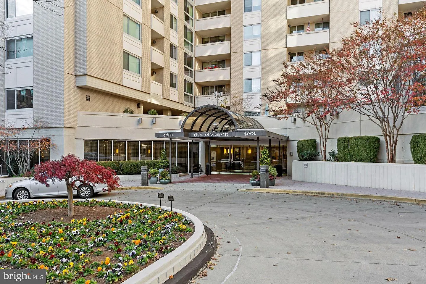 1 bed, 860 sqft, $2,350 — Photo 1
