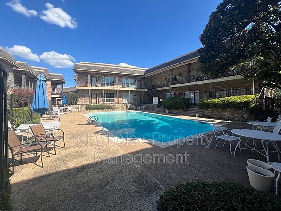 2nd image of 4405 Bellaire Dr S APT 217