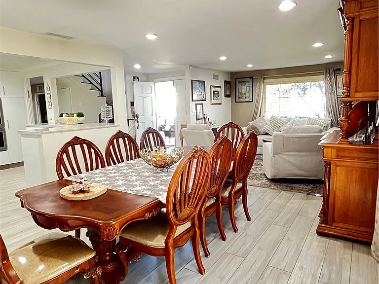6251 Chimineas Ave — Photo 6