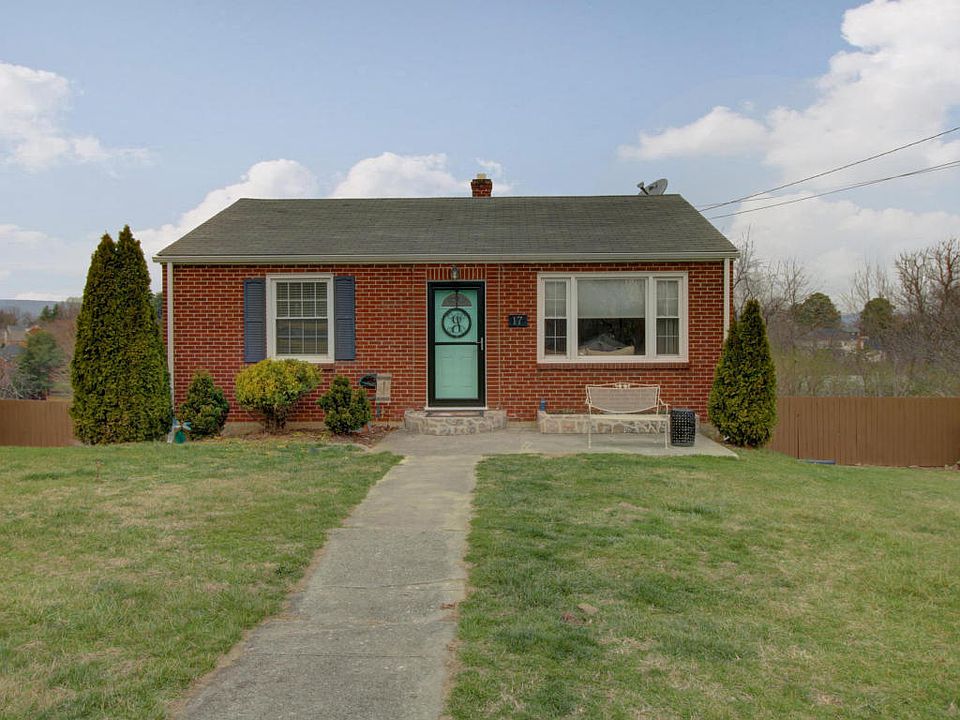 1st image of 17 Upland Dr