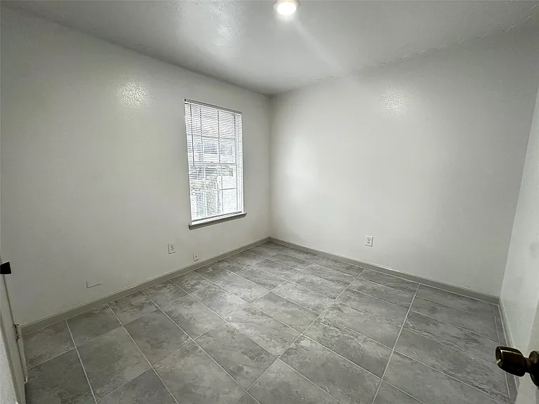7718 Mosewood St — Photo 10