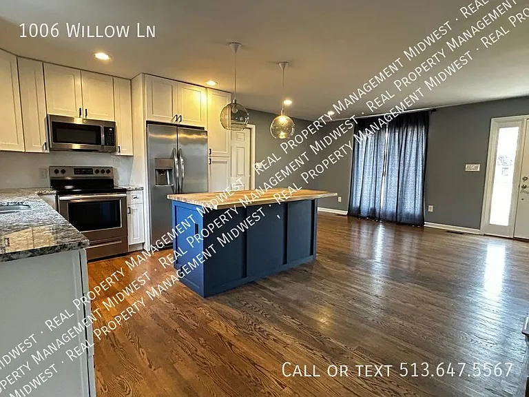 1006 Willow Ln — Photo 3
