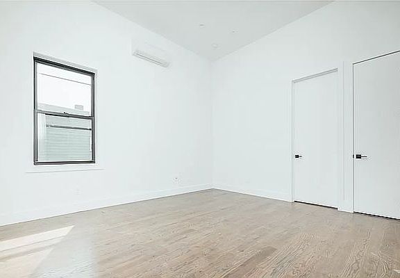 5th image of 646 Lorimer St #3A