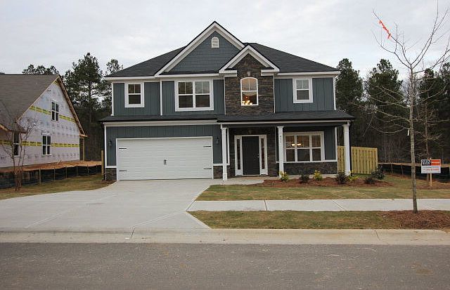 1st image of 411 Yellow Pine Drive