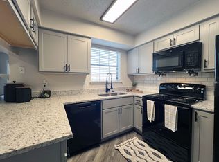 Ashwood Park Apartments, Dallas, TX 75252