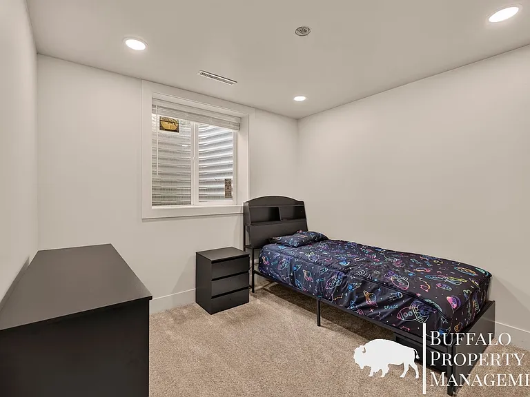 4267 N 55 E — Photo 25